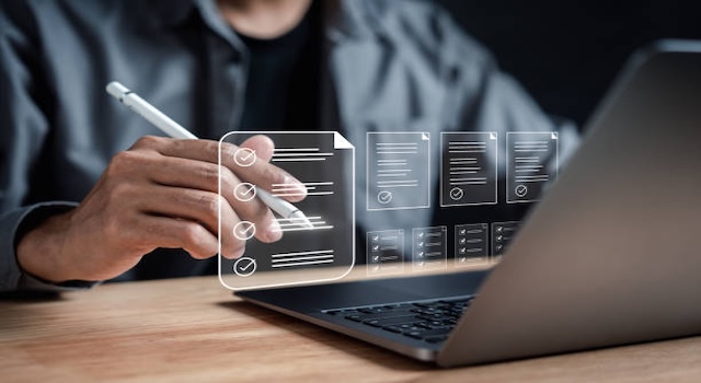 SaaS Carbon Accounting: Measuring and Reducing the Environmental Impact of Cloud Software